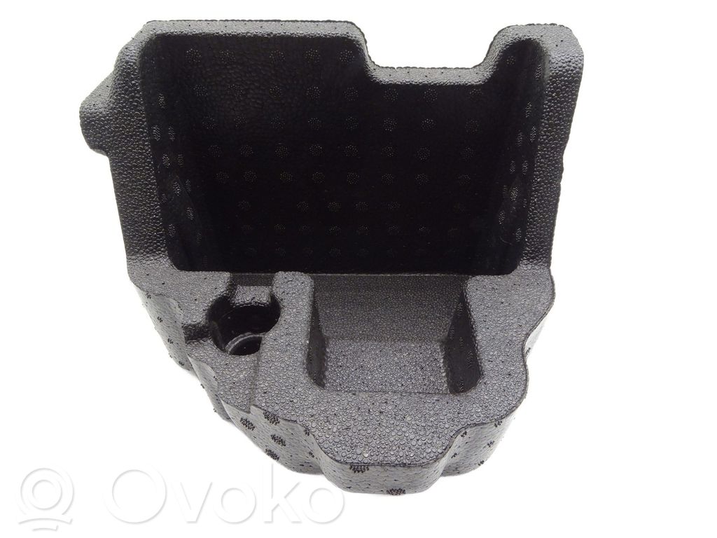 Audi Q3 8U Hansikaslokero 