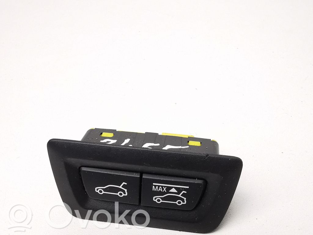 BMW 5 GT F07 Tailgate opening switch 