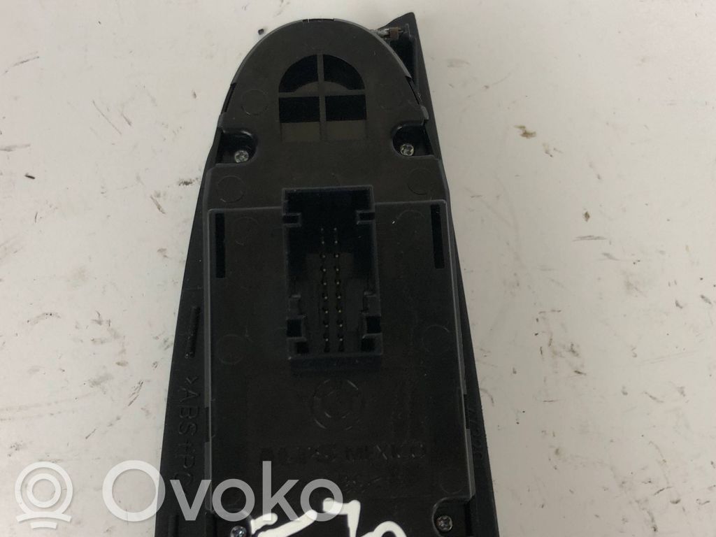 Electric window control switch   9218044,61319218044