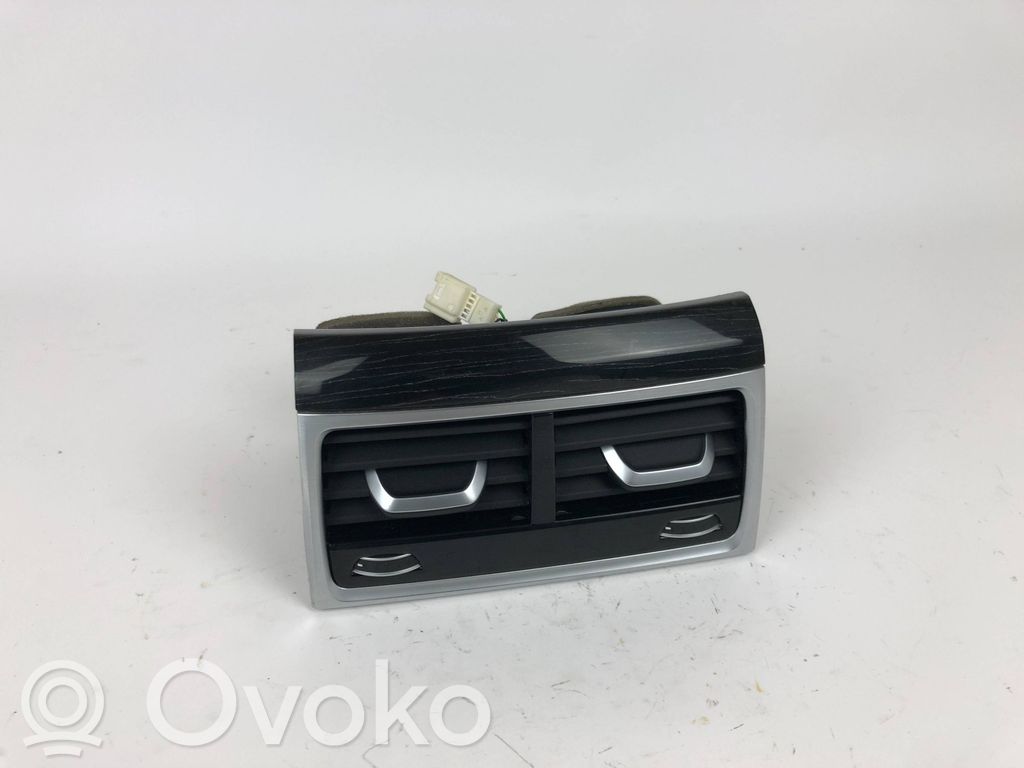 BMW 7 G11 G12 Rear air vent grill 
