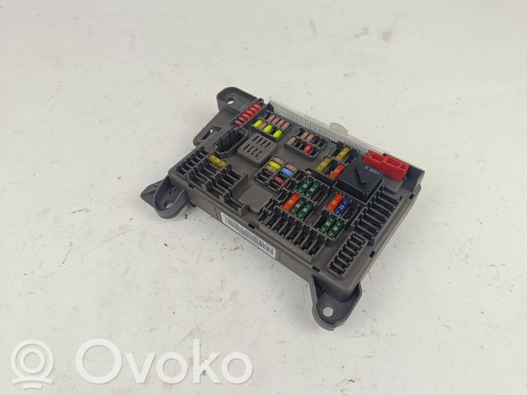 BMW X5 E70 Fuse module 