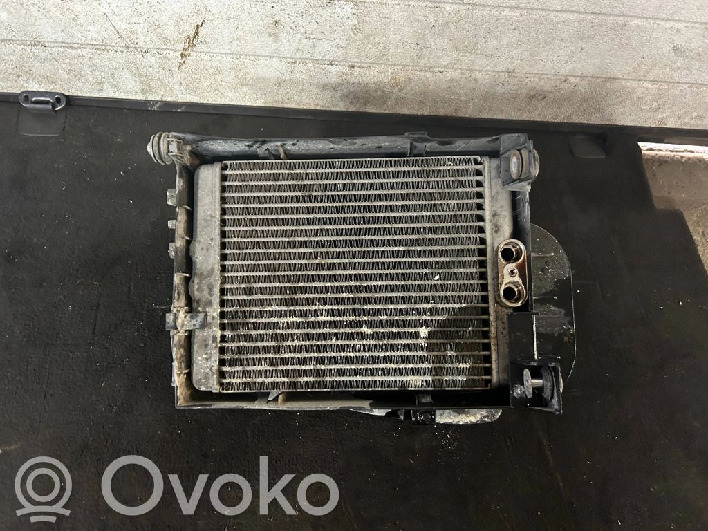 BMW X6 E71 Engine oil radiator 