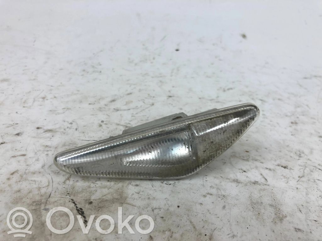 BMW X5 E70 Front fender indicator light 