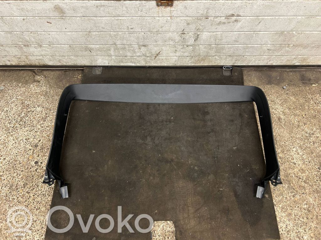 Porsche Macan (95B) Tailgate trim 