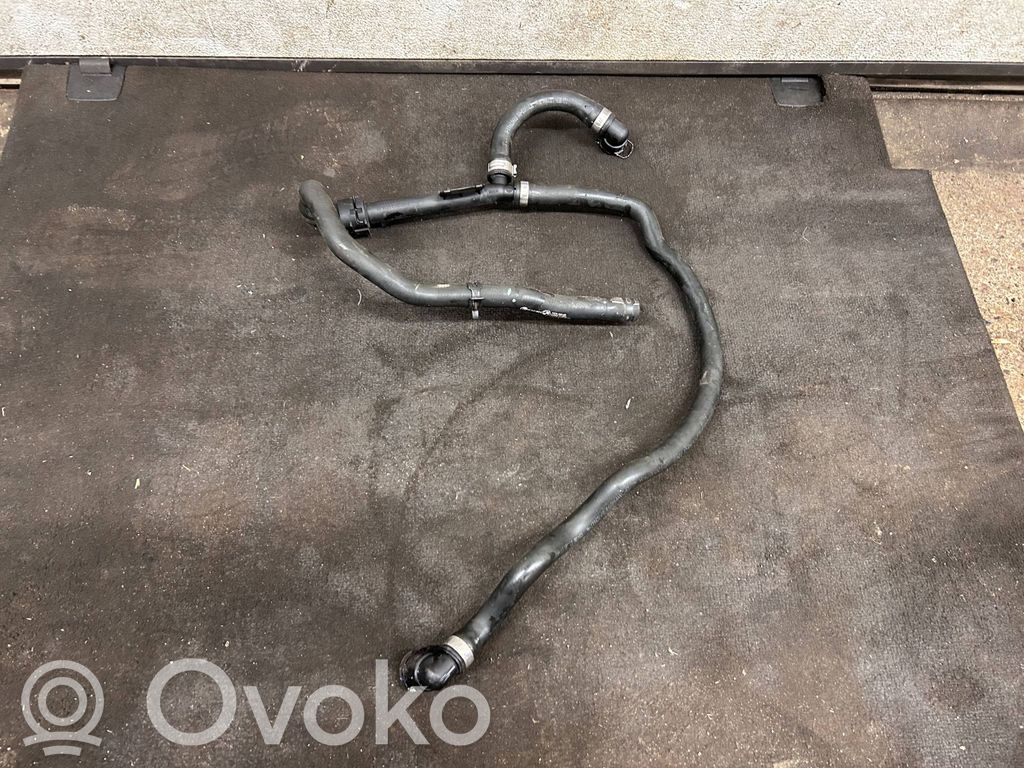 BMW X5 E70 Engine coolant pipe/hose 