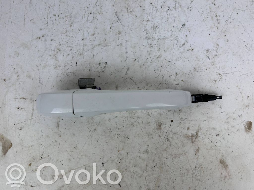 Manecilla externa puerta trasera   1MW30GW7AE
