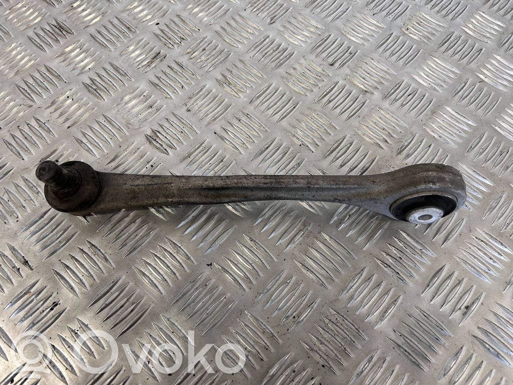 Audi A4 S4 B8 8K Svira 