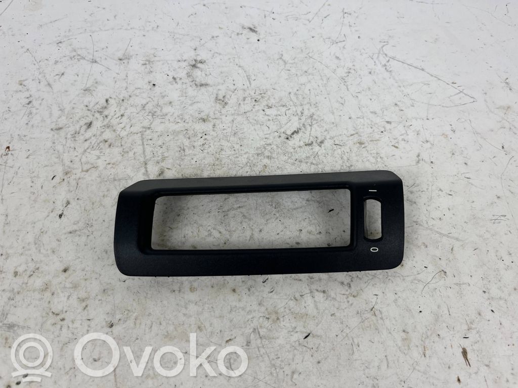 BMW X5M E70 Otras partes del panel de instrumentos 