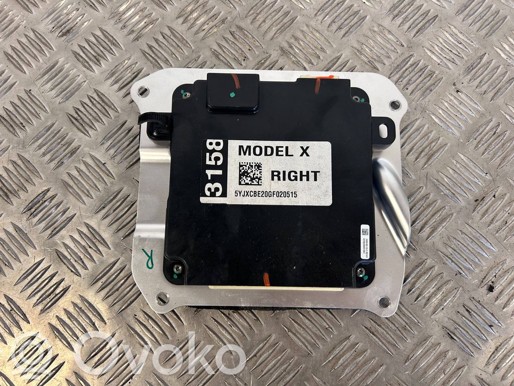 Tesla Model X Door control unit/module 