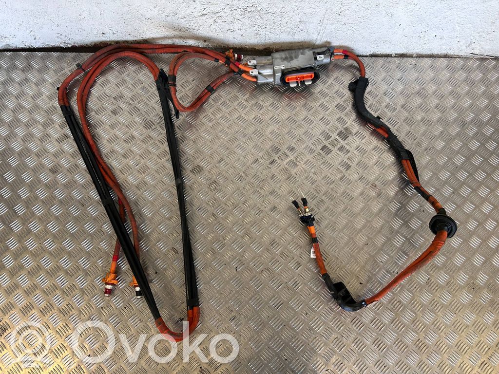 Otros cableados   105450010C