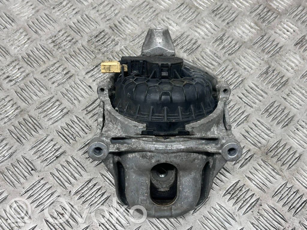 Audi Q7 4M Suport tampon motor 