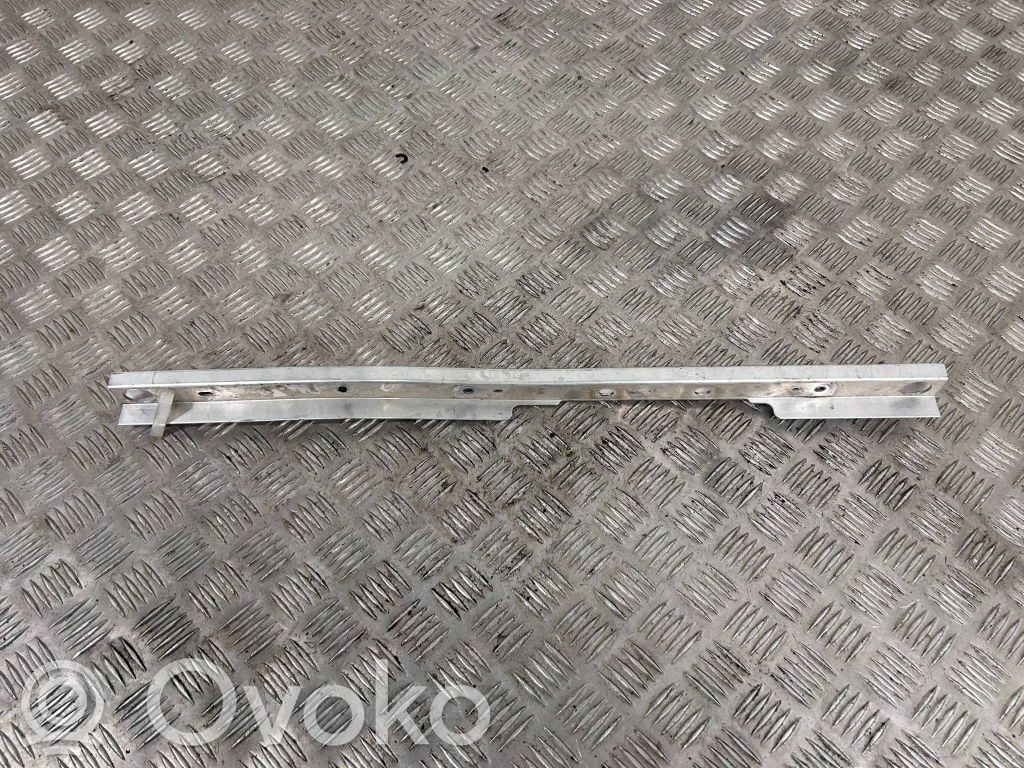 Tesla Model 3 Kita kėbulo dalis 