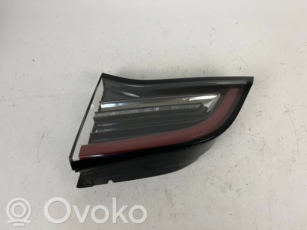 Tesla Model 3 Tailgate rear/tail lights 