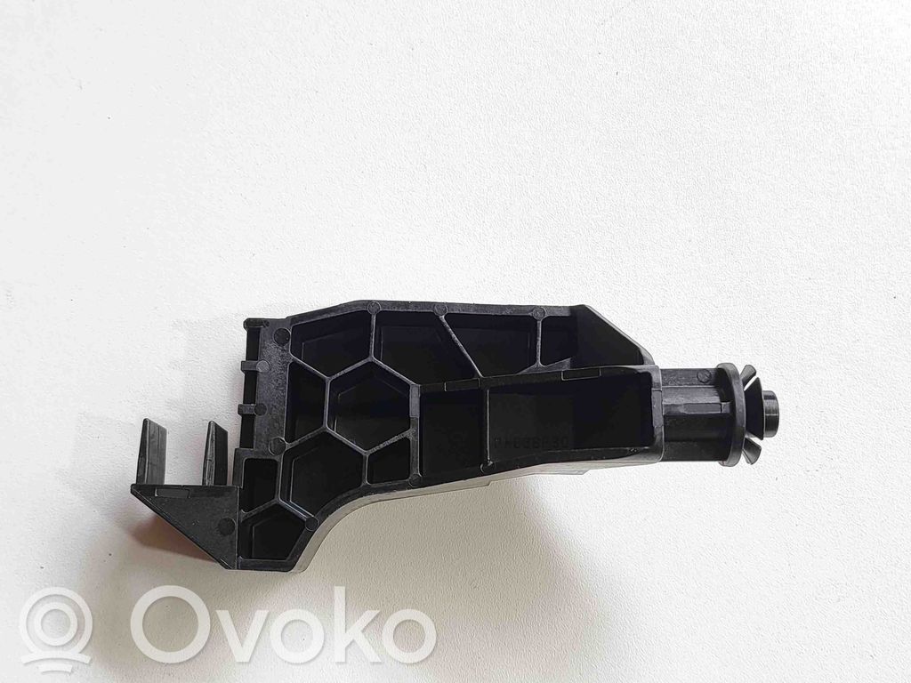 Volvo XC40 Panel mocowania chłodnicy 