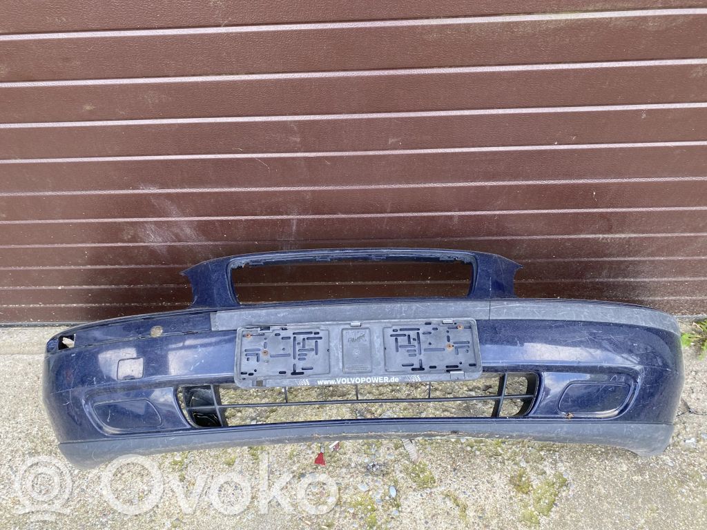 Volvo V70 Front bumper 