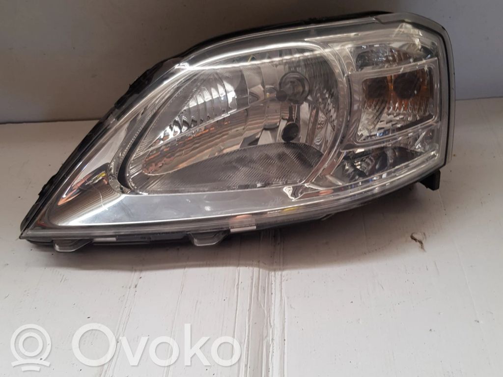 Dacia Logan I Headlight/headlamp 