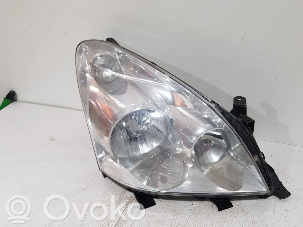 Toyota Corolla Verso E121 Scheinwerfer 