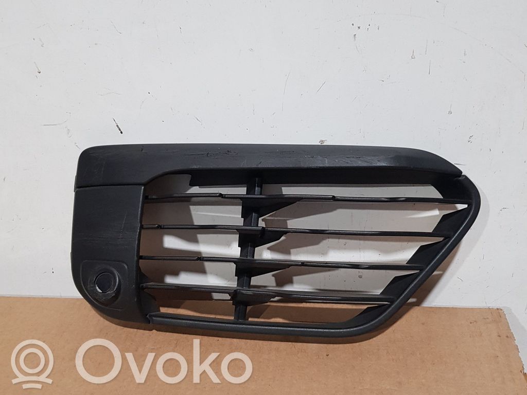 BMW X1 F48 F49 Etusäleikkö 