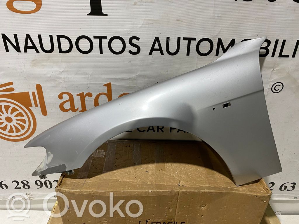 BMW 7 E65 E66 Fender 