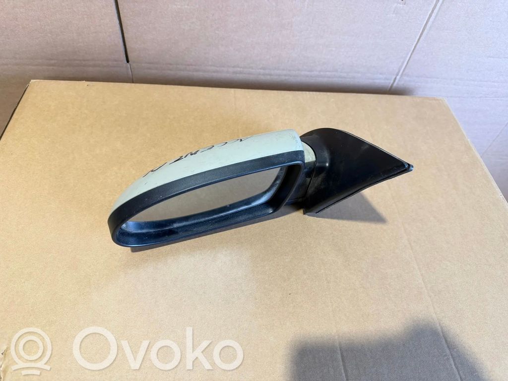 Hyundai Accent Elektryczne lusterko boczne drzwi przednich 