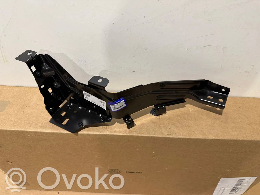 Volvo XC40 Top upper radiator support slam panel 