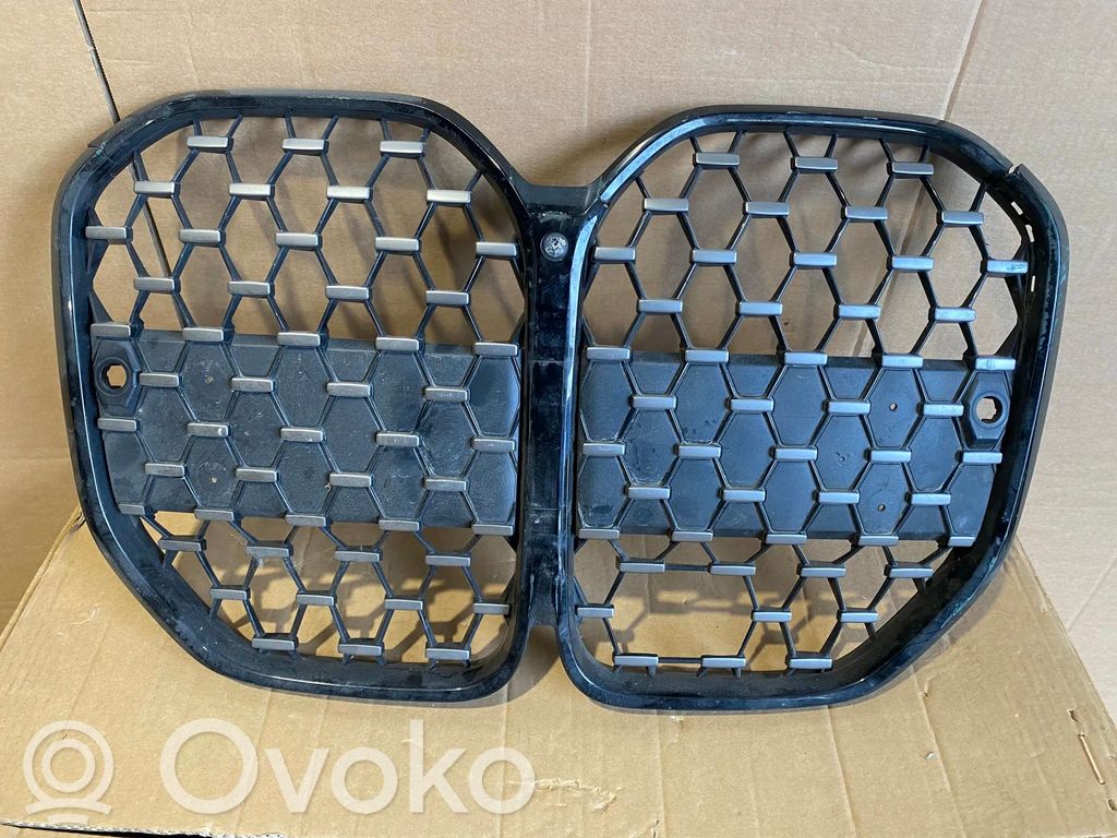 BMW 4 G22 G23 G24 G26 Kratka wentylacyjna pod zderzakiem tylnym 