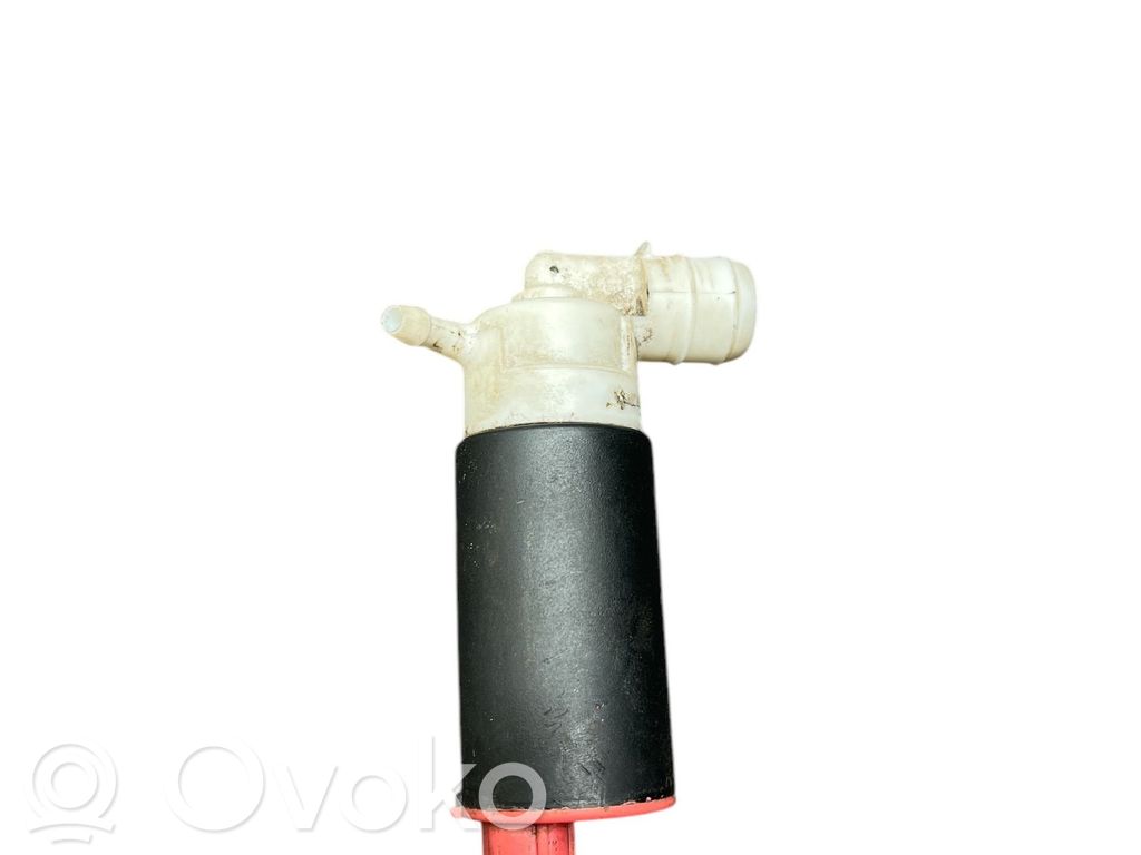 Toyota Avensis T250 Windscreen/windshield washer pump 