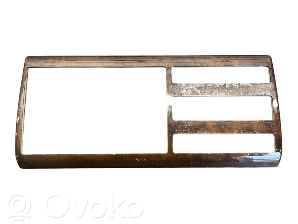 BMW 7 E38 Radio/GPS head unit trim 