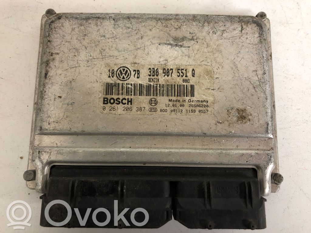 Volkswagen PASSAT B5 Engine control unit/module 