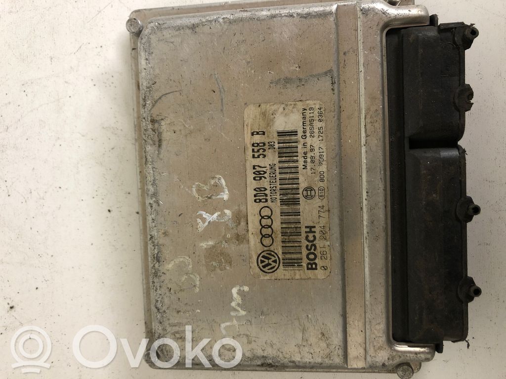 Engine control unit/module   8D0907558B,0261204774