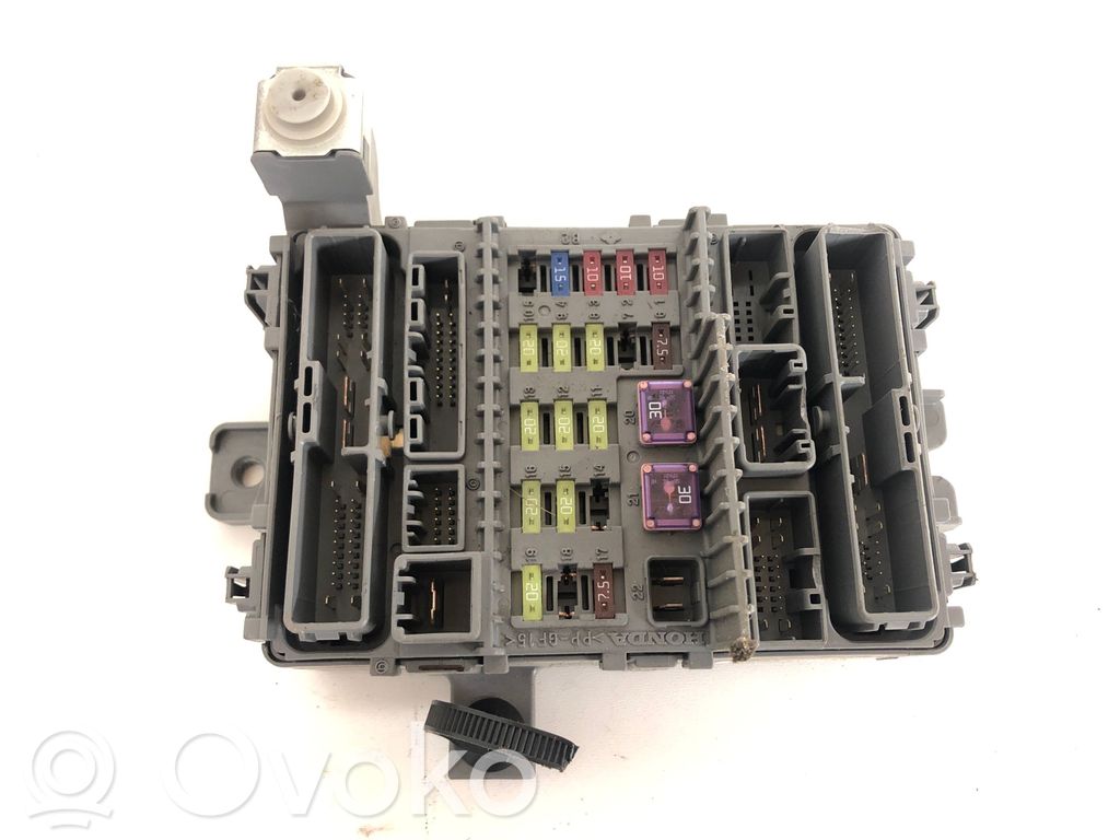 Honda Accord Fuse module 