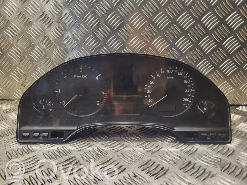 Audi A8 S8 D2 4D Velocímetro (tablero de instrumentos) 
