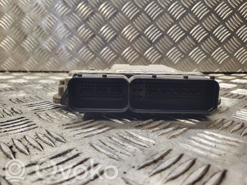 Skoda Octavia Mk2 (1Z) Engine control unit/module 