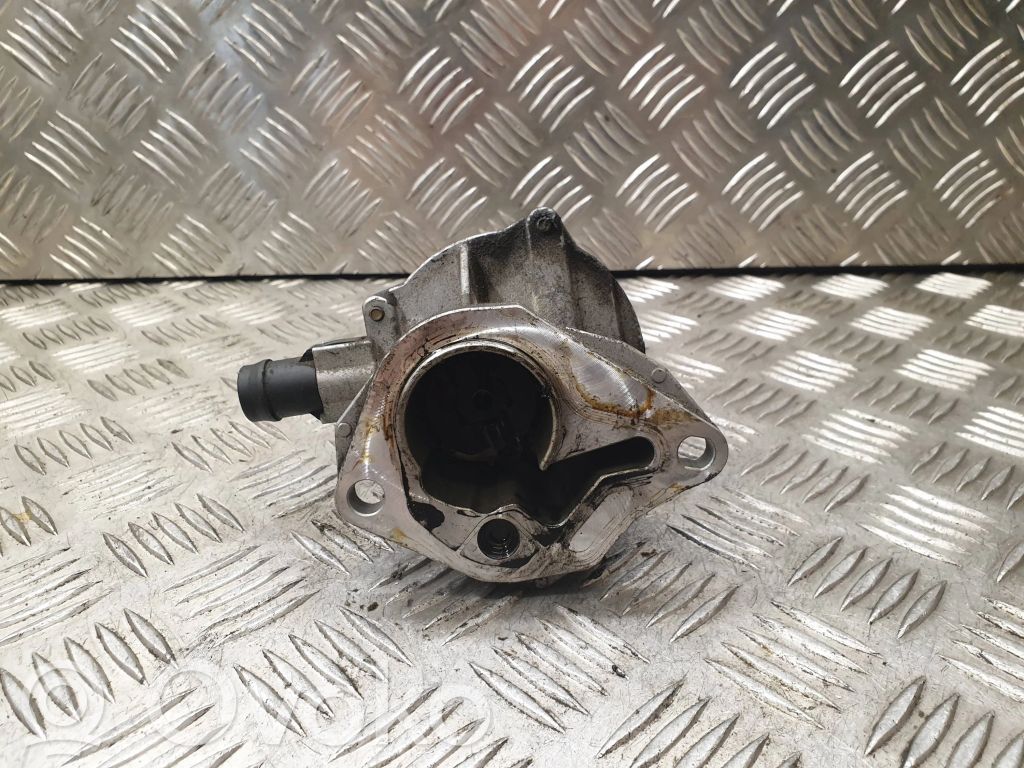 Nissan Almera N16 Pompa podciśnienia 