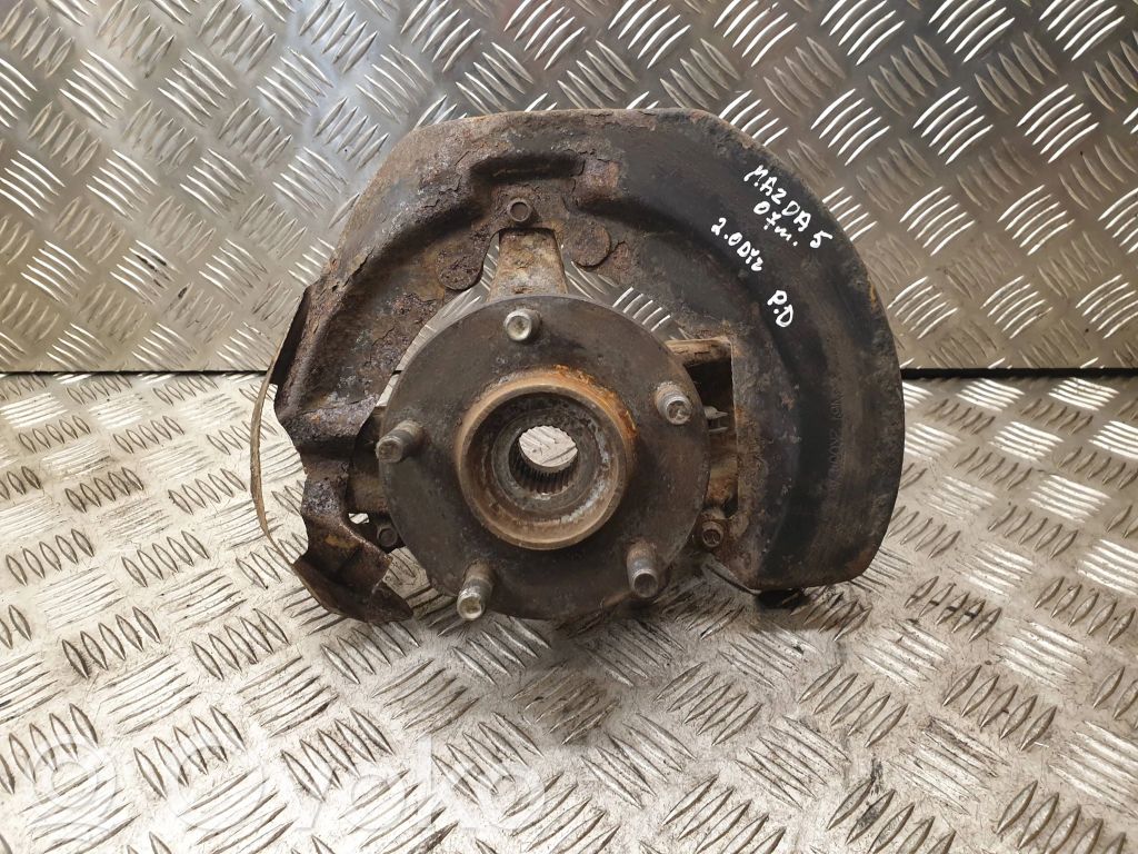 Front wheel hub