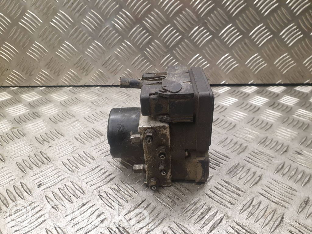 ABS-pumppu   5N612M110AC