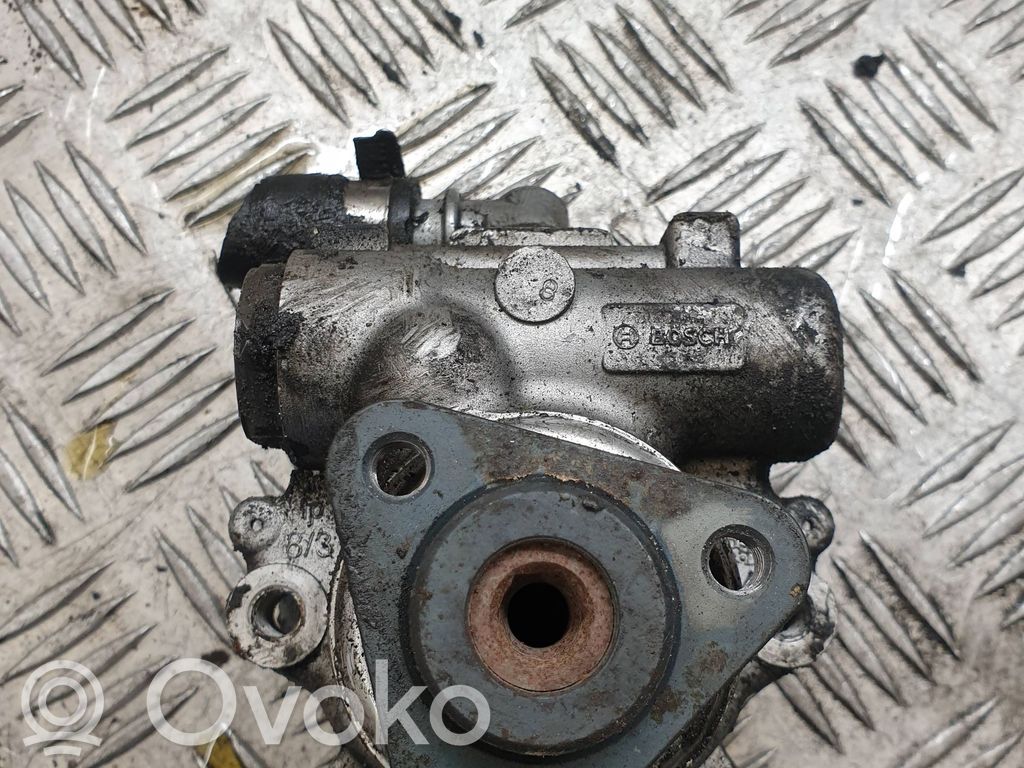 Audi A6 S6 C6 4F Ohjaustehostimen pumppu 