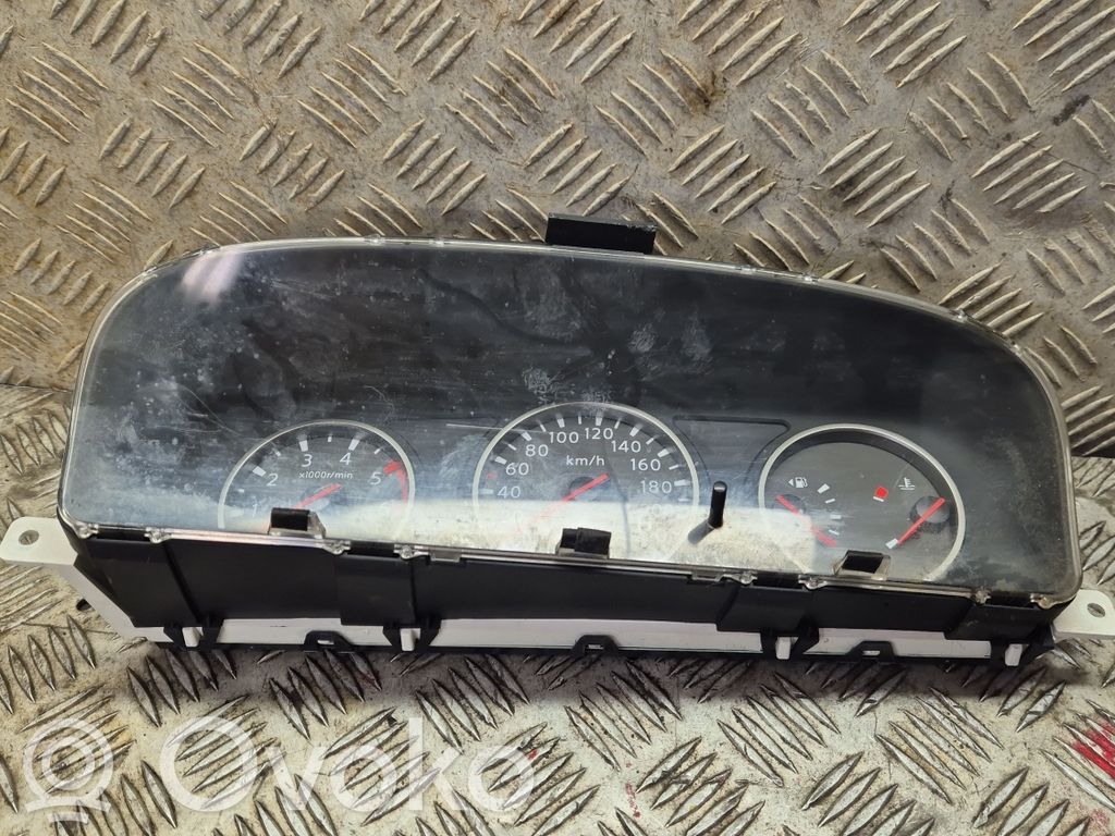 Nissan X-Trail T30 Speedometer (instrument cluster) 