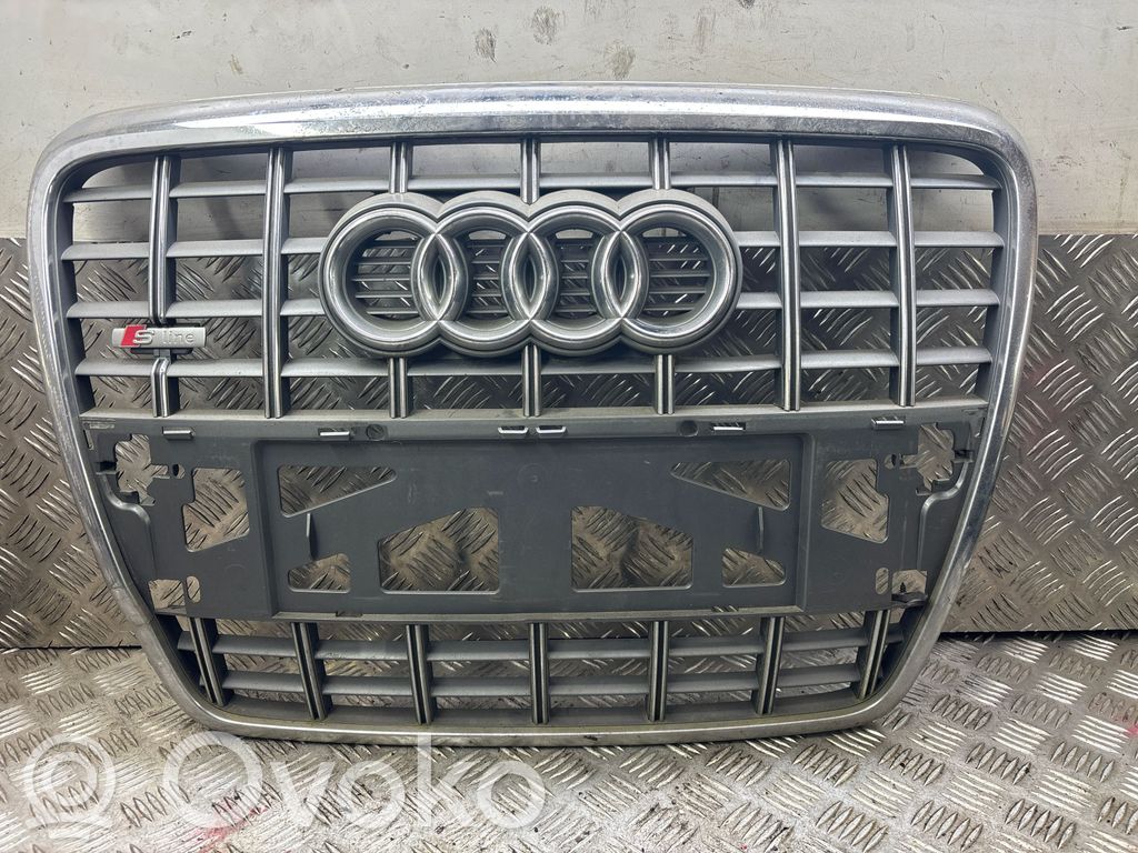 Audi A6 S6 C6 4F Maskownica / Grill / Atrapa górna chłodnicy 