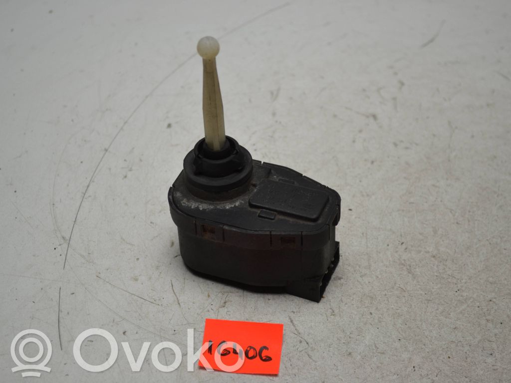 BMW 3 E36 Headlight level adjustment motor 