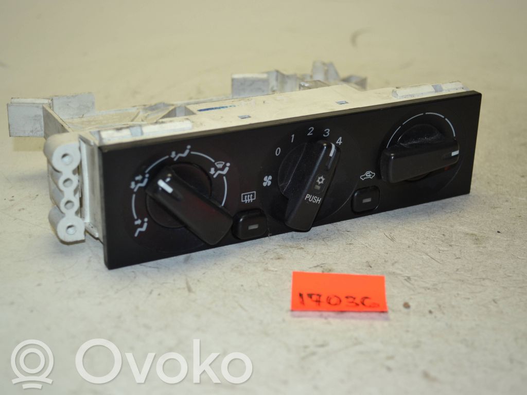Mitsubishi Carisma Panel klimatyzacji 
