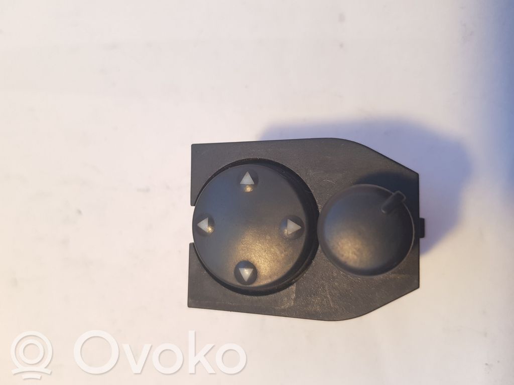 Wing mirror switch   8D0959565A,03240034