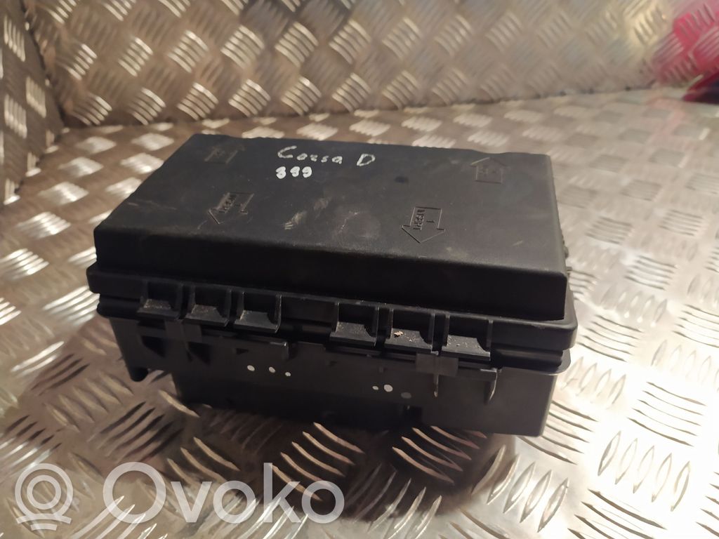 Opel Corsa D Fuse module 