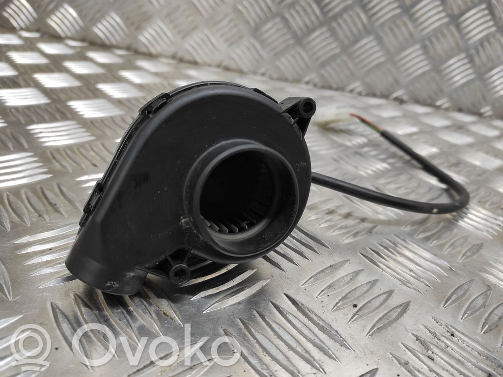 BMW 5 E39 Engine control unit/module fan 