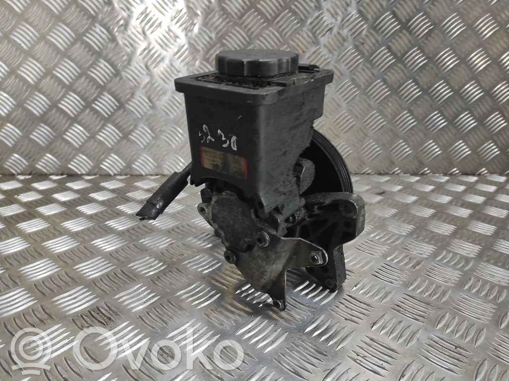 BMW 3 E46 Power steering pump 