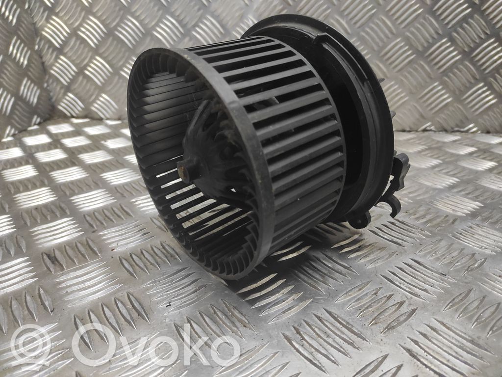 Mazā radiatora ventilators