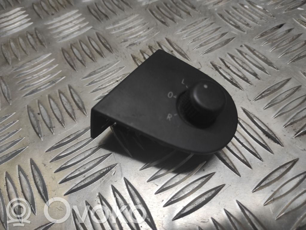 Volkswagen Sharan Wing mirror switch 