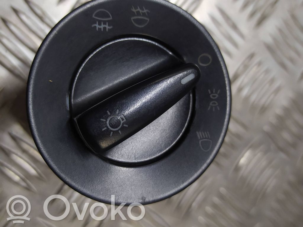Volkswagen PASSAT B5 Interruptor de luz 