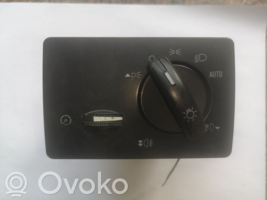 Ford Focus Light switch 