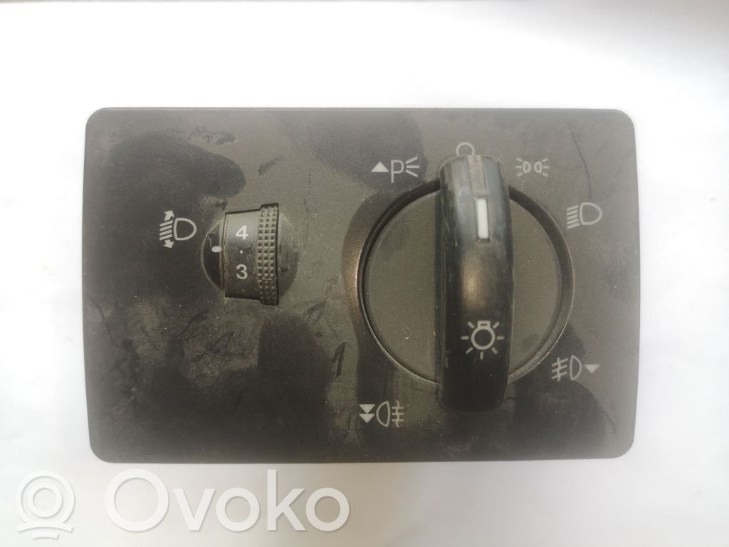 Ford Focus Lukturu slēdzis 
